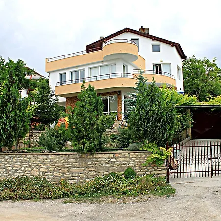 Popov Maison d'hôtes Balchik