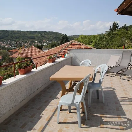 Popov Casa de hóspedes 2*