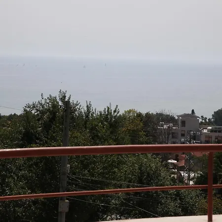 Popov Vendégház 2*